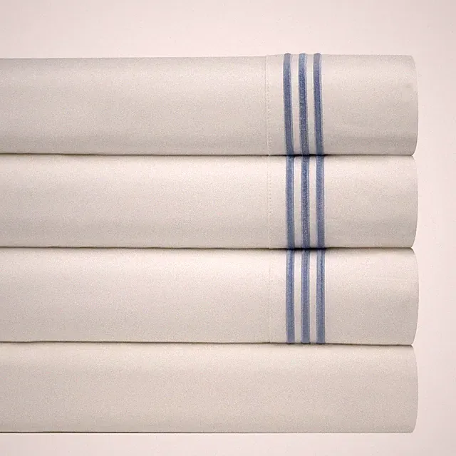 300 Thread Count Egyptian Cotton Embroidered Pillowcase (Blue, Standard)